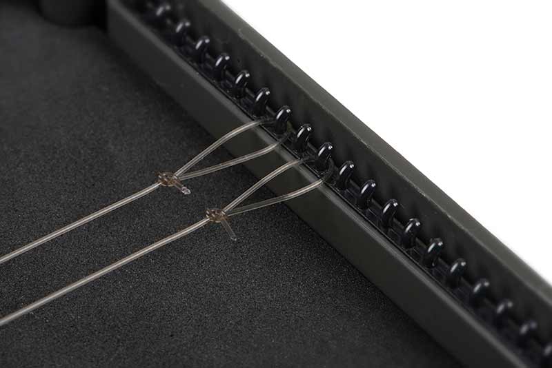 Fox Edges Medium Rig Box incl. 50 Pins - dé KarperCentrale